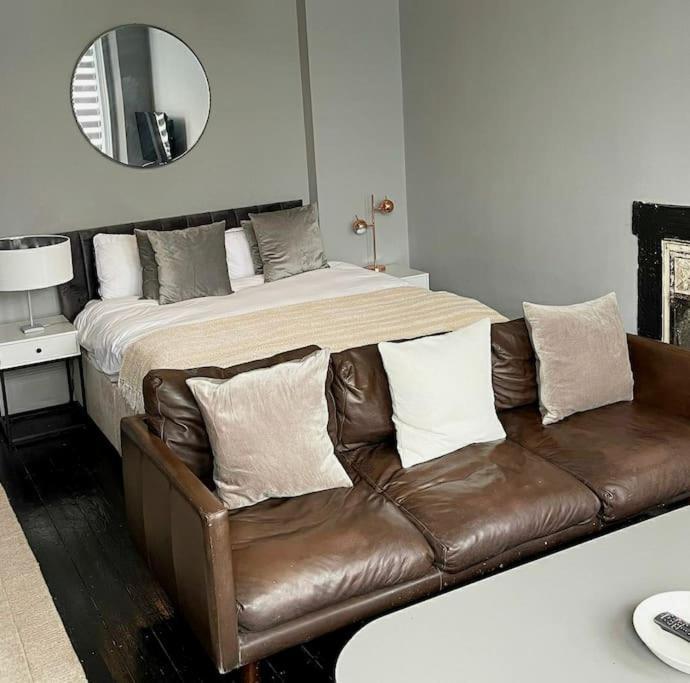 Elegant Studio In Central Hove - 5 Min Walk To Beach - 10 Min To Brighton Exterior foto