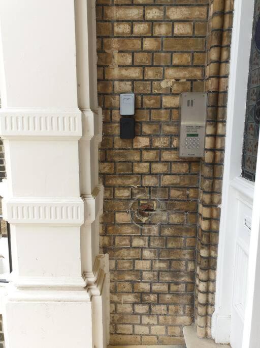 Elegant Studio In Central Hove - 5 Min Walk To Beach - 10 Min To Brighton Exterior foto