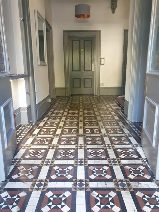 Elegant Studio In Central Hove - 5 Min Walk To Beach - 10 Min To Brighton Exterior foto