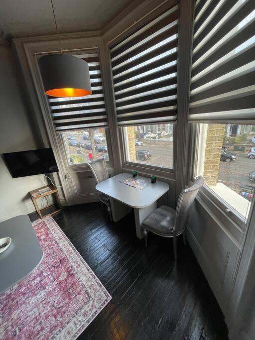 Elegant Studio In Central Hove - 5 Min Walk To Beach - 10 Min To Brighton Exterior foto