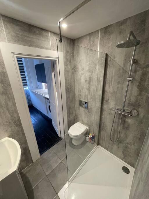 Elegant Studio In Central Hove - 5 Min Walk To Beach - 10 Min To Brighton Exterior foto