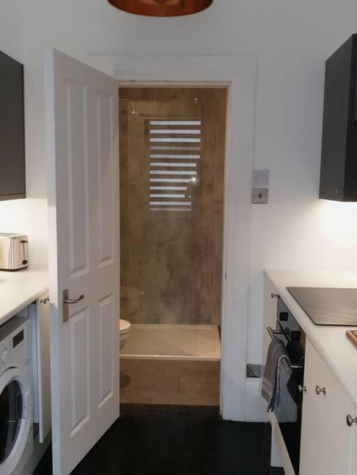 Elegant Studio In Central Hove - 5 Min Walk To Beach - 10 Min To Brighton Exterior foto